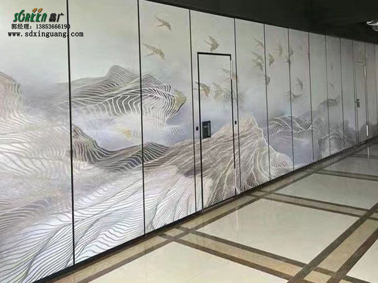 濰坊活動(dòng)隔斷廠家酒店活動(dòng)隔斷墻，展廳折疊推拉門，移動(dòng)屏風(fēng)高隔