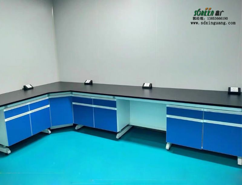 實(shí)驗(yàn)臺